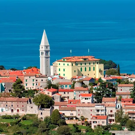 Maria Leni 아파트 *